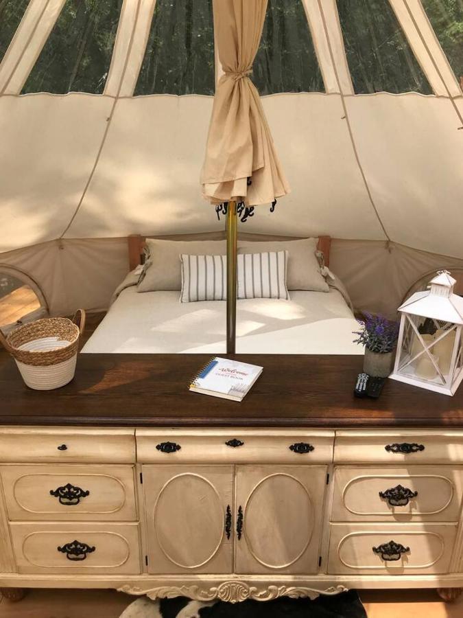 Tente de luxe Bee Glamping Farm *