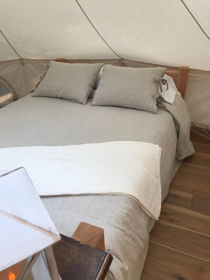 Tente de luxe Bee Glamping Farm