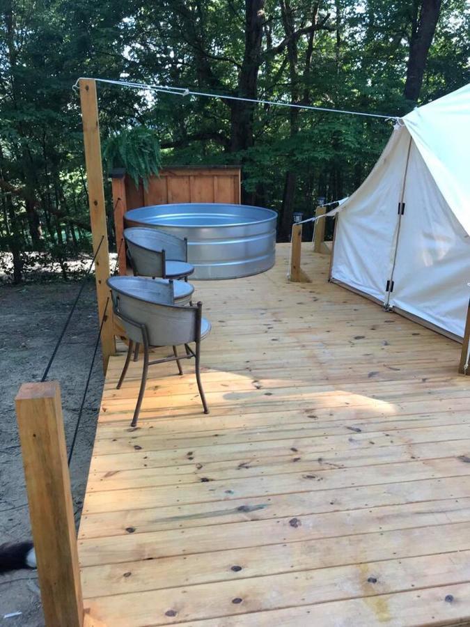 Tente de luxe Bee Glamping Farm
